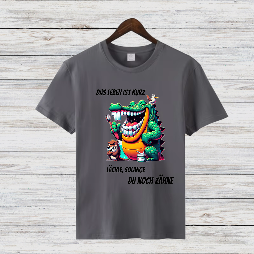 Das Leben ist kurz | Lustiges Krokodil-Shirt | Humorvolles Statement | Perfekt für kalte Tage