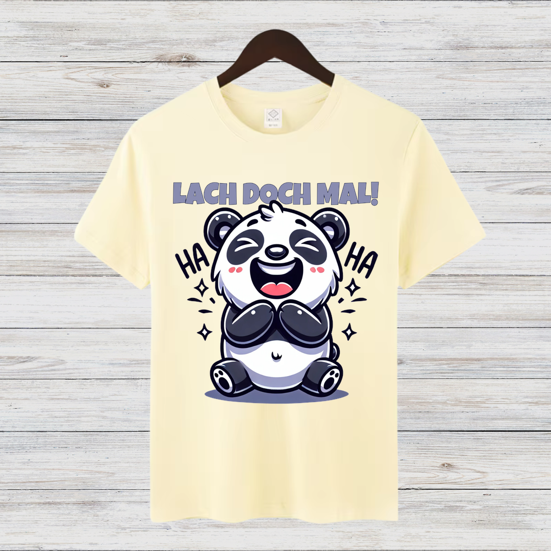 Lach doch mal! | Lustiges Panda T-Shirt | Humorvolles Wintershirt | Statement Shirt für gute Laune