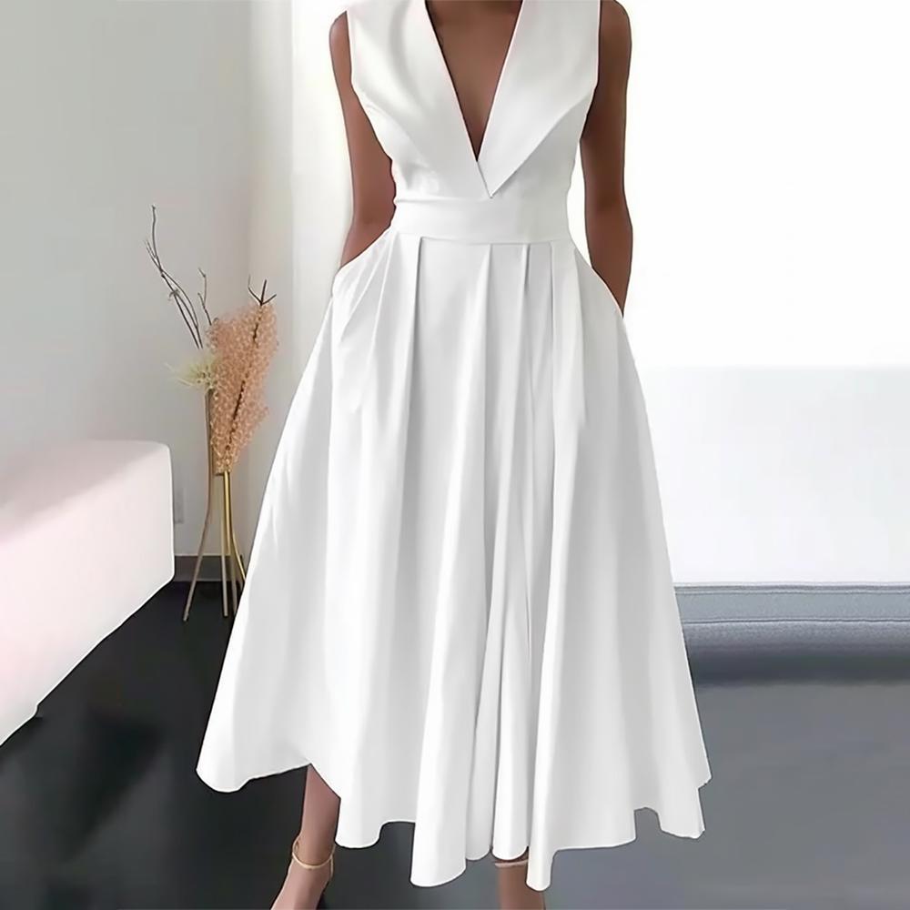 FallStil® - White fold-over collar maxi dress with deep V-neck and pleats