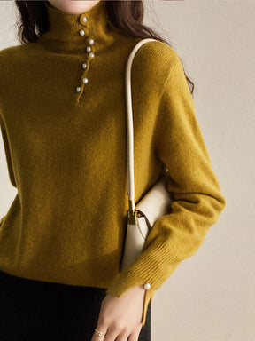 AvaVintage button roll neck