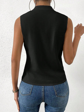 FallStil® - Black sleeveless plain top