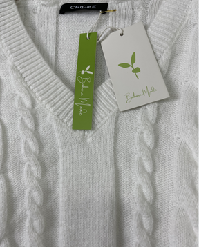 HerbstTrend® - White plain sweater with V-neck and long sleeves