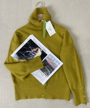 WinterTrend® - Plain sweater with high neckline in sage