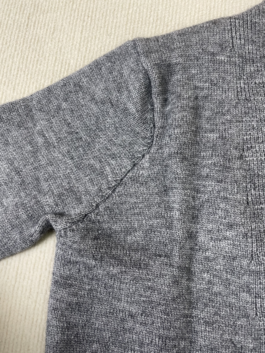 WinterTrend® - Grey long-sleeved V-neck sweater Twofer