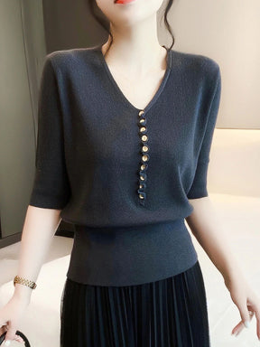 KnopfVibe V-neck knit top