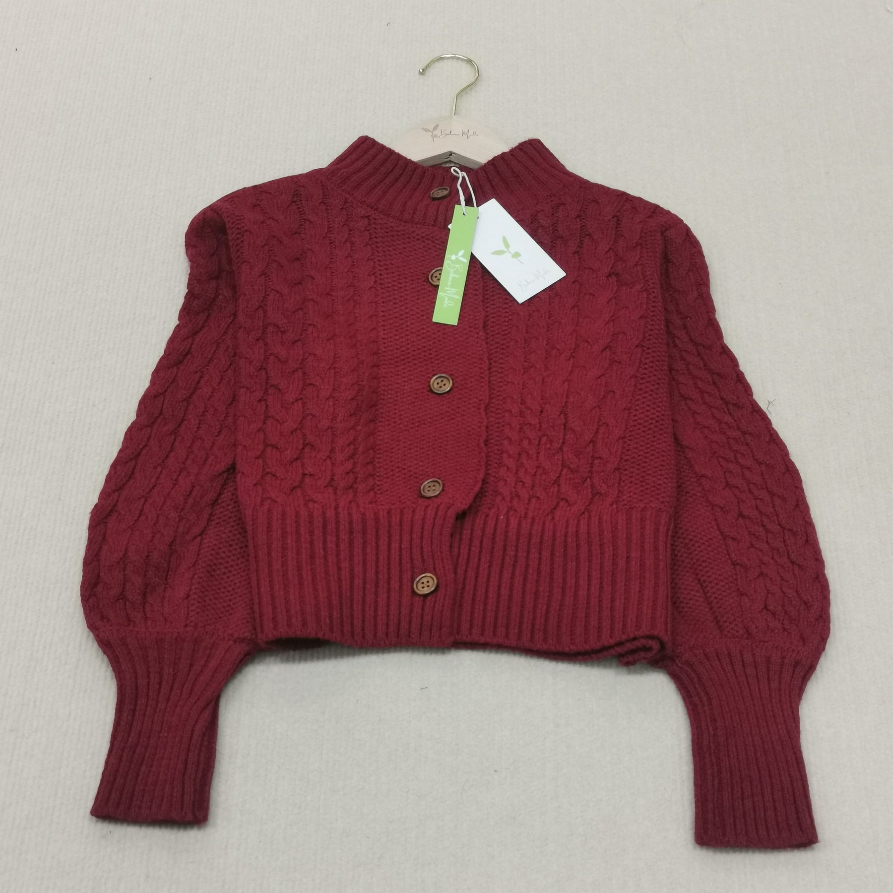 HerbstTrend® - Eye-catching red plain sweater with long sleeves