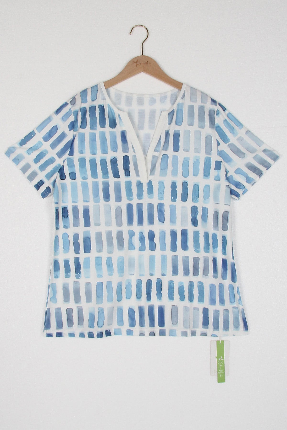 Blue pattern short sleeve