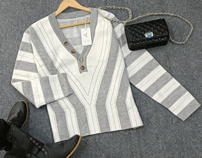 FallStil® - Colliding Stripes Sweater with button placket