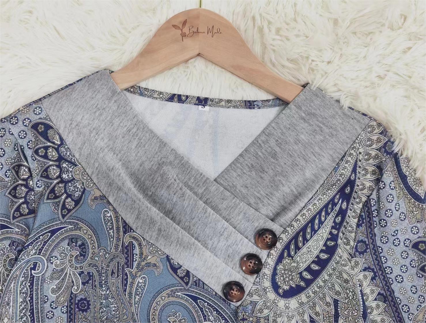 FallStil® - Blue paisley top with grey turn-down collar and long sleeves