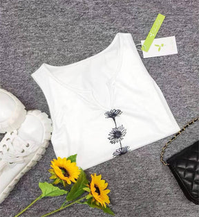 SpringStil® - White Daisy Sleeveless Tank Top with Notched Neck