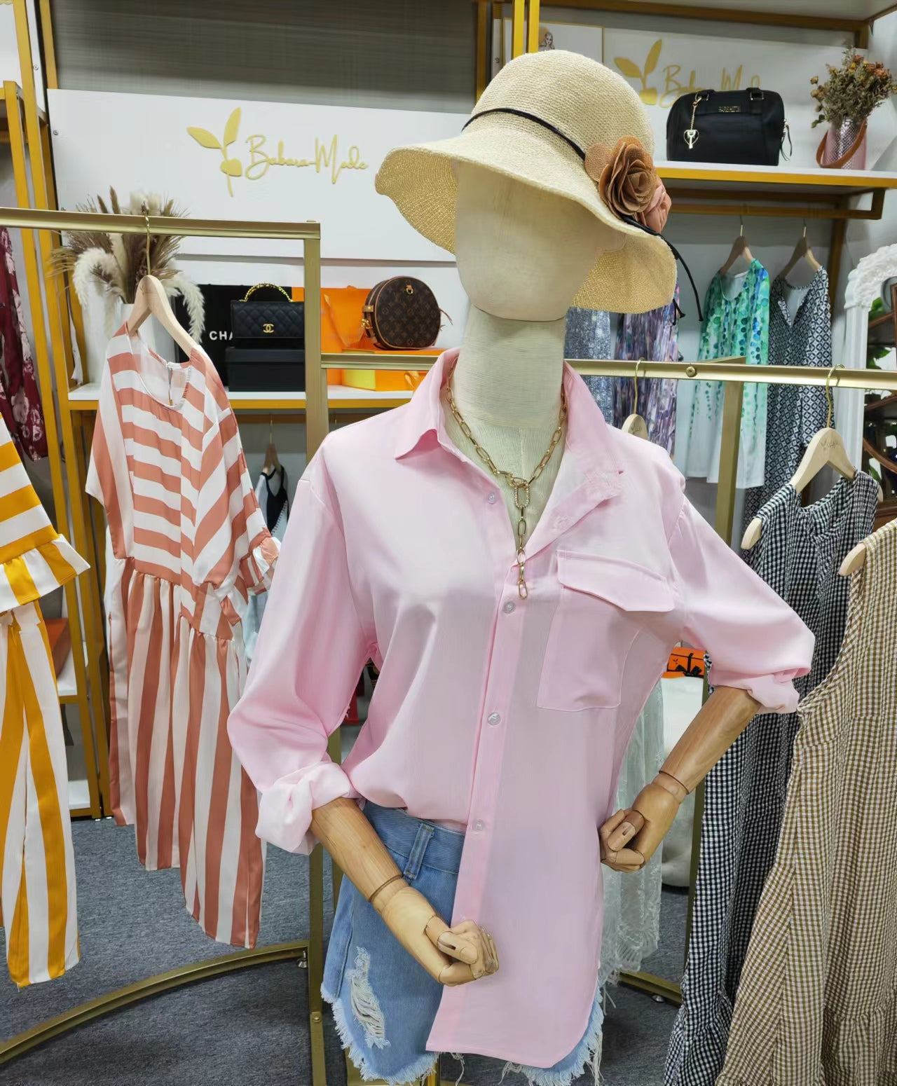 Monci® - Pink long-sleeved shirt with oversized shoulder straps