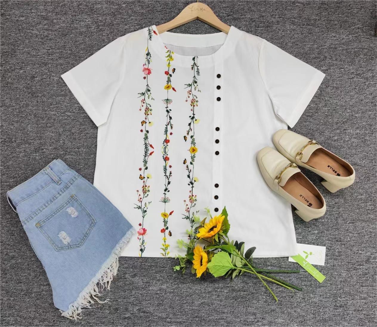 FallStil® - White Floral Vine Short Sleeve Round Neck Top