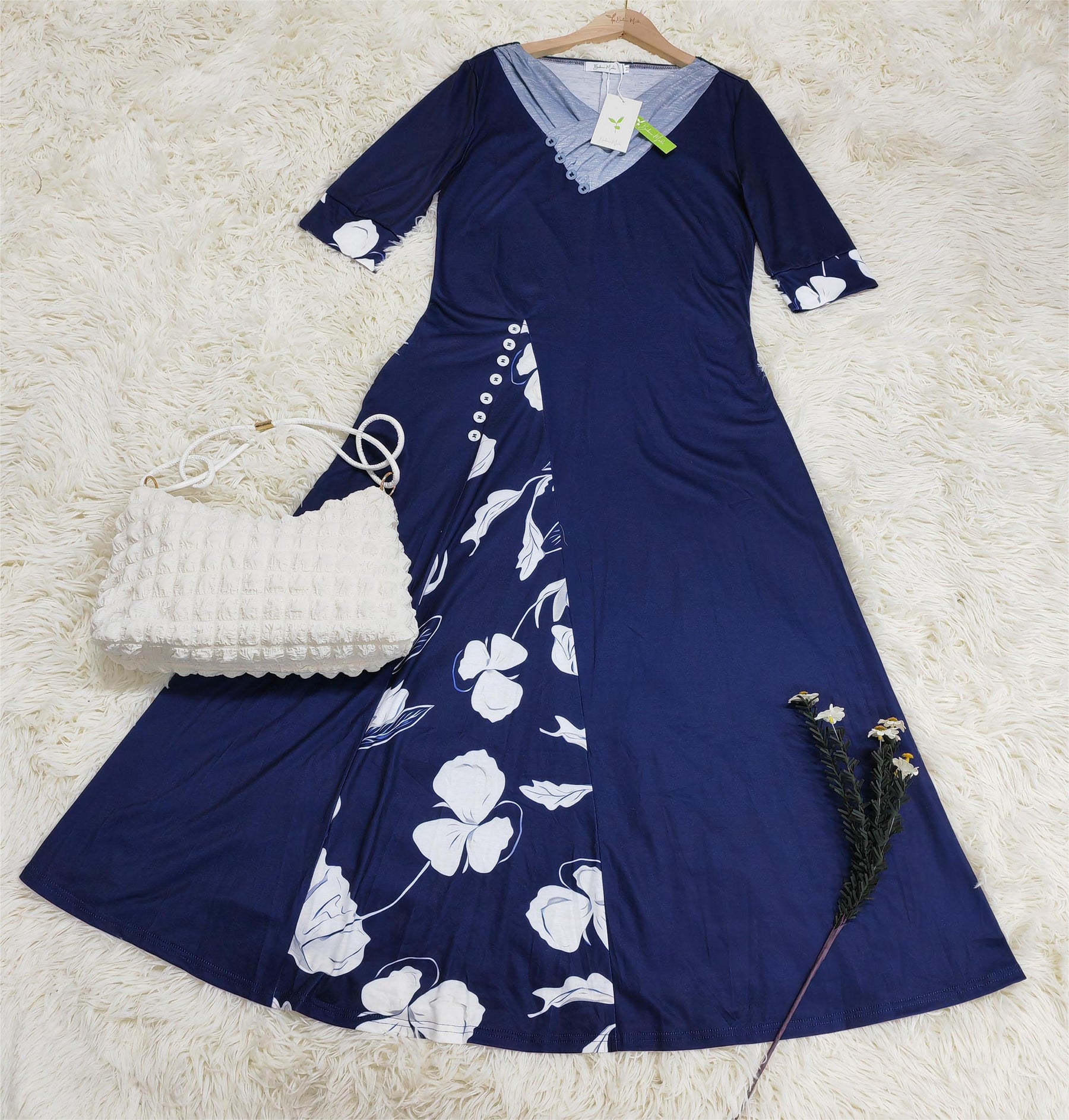 Monci® - Romantic blue midi dress with half sleeves