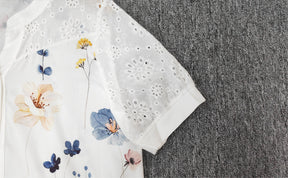 SpringStil® - Short sleeve top with eyelet lace and garden floral print