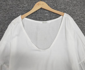 Naturlux® - Simple white plain V-neck top