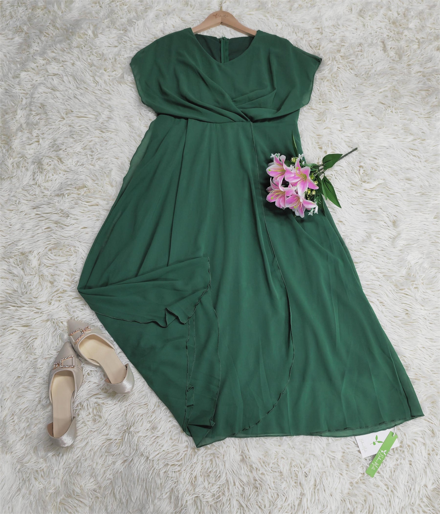 Naturlux® - Green midi dress with pleated front slit and jewels