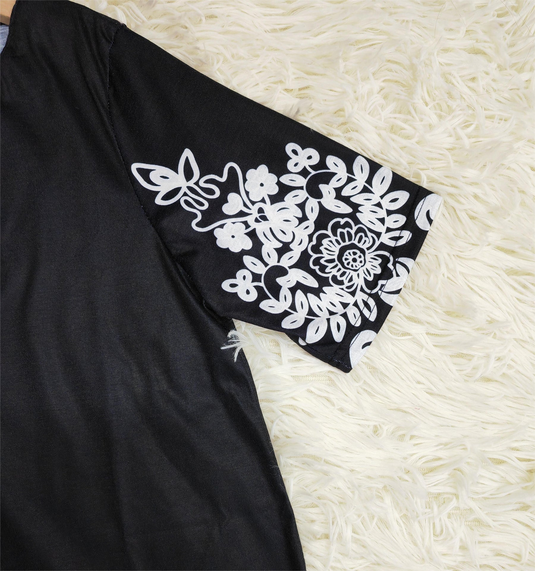 SpringStil® - Black printed short sleeve top