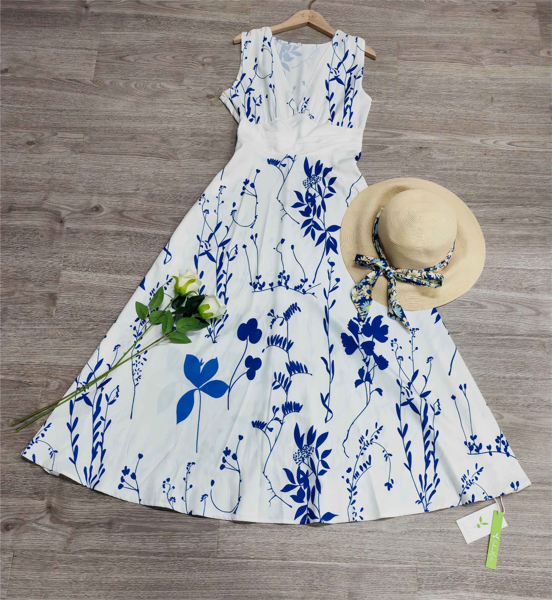 FallStil® - Royal blue white floral print midi dress