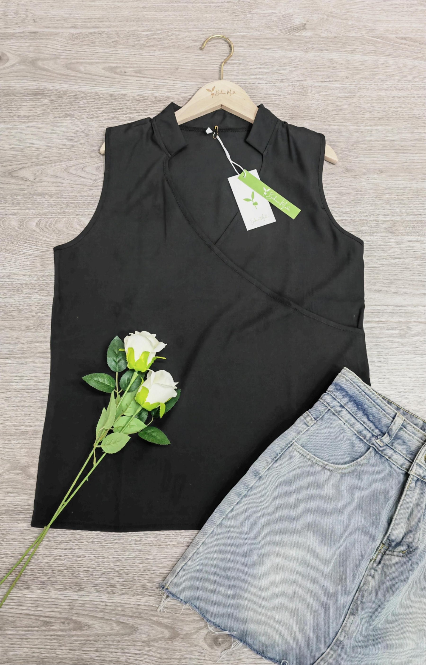 FallStil® - Black sleeveless plain top