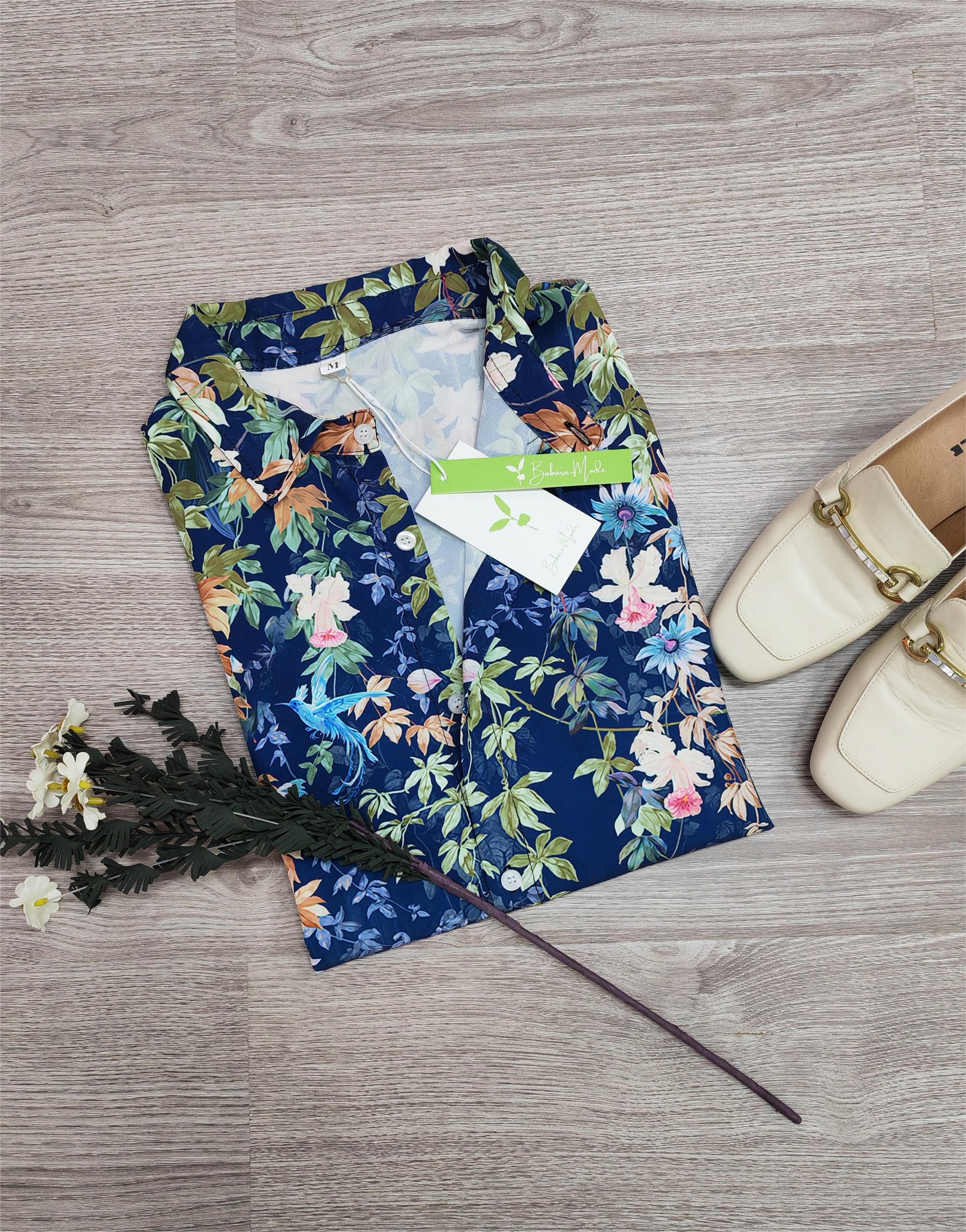 FallStil® - Blue blouse with floral print and leaves