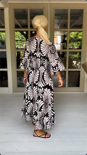 BlütenBliss® - Black and white maxi dress with 3/4 sleeves