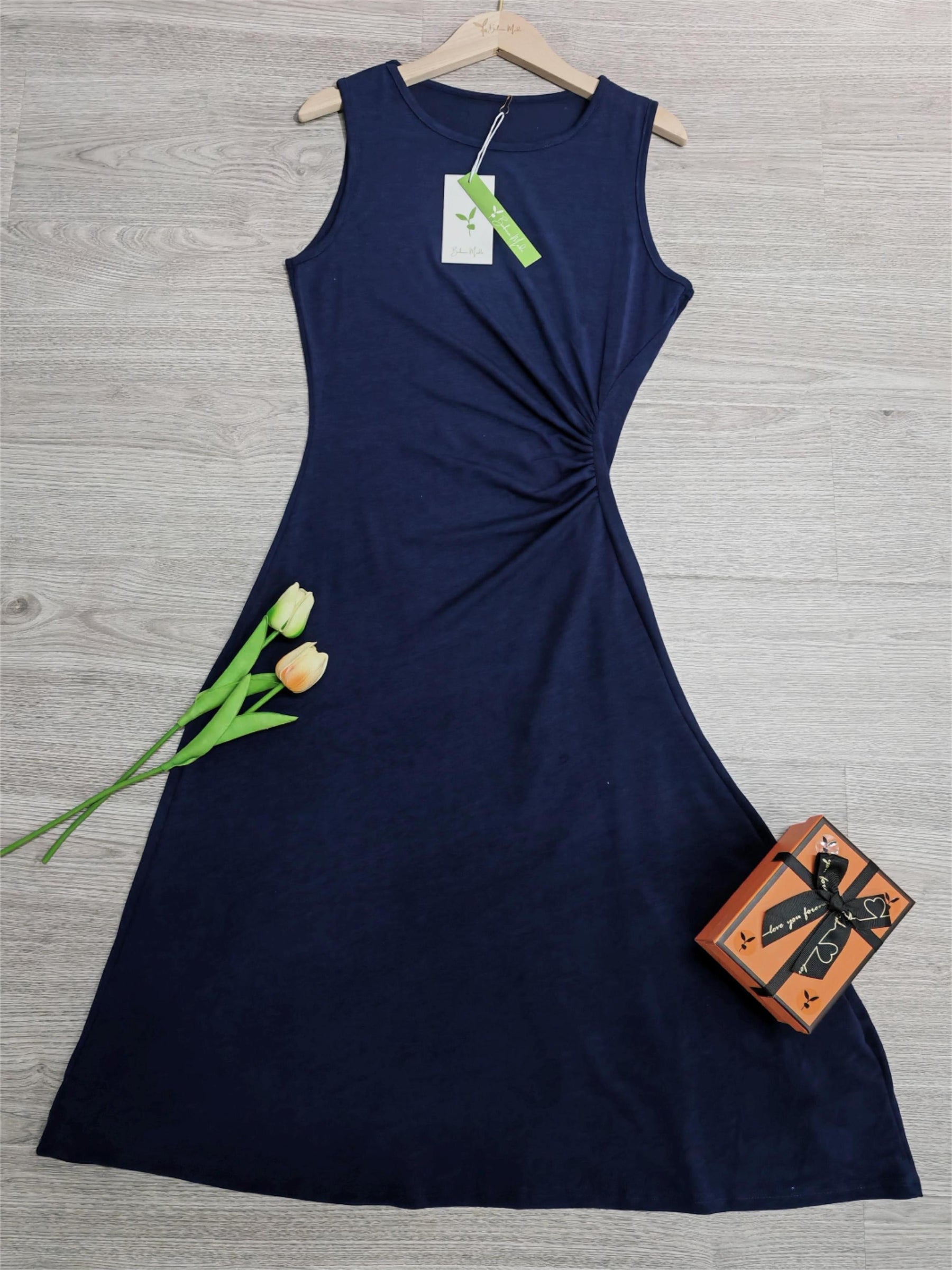 FallStil® - Navy blue solid sleeveless midi dress