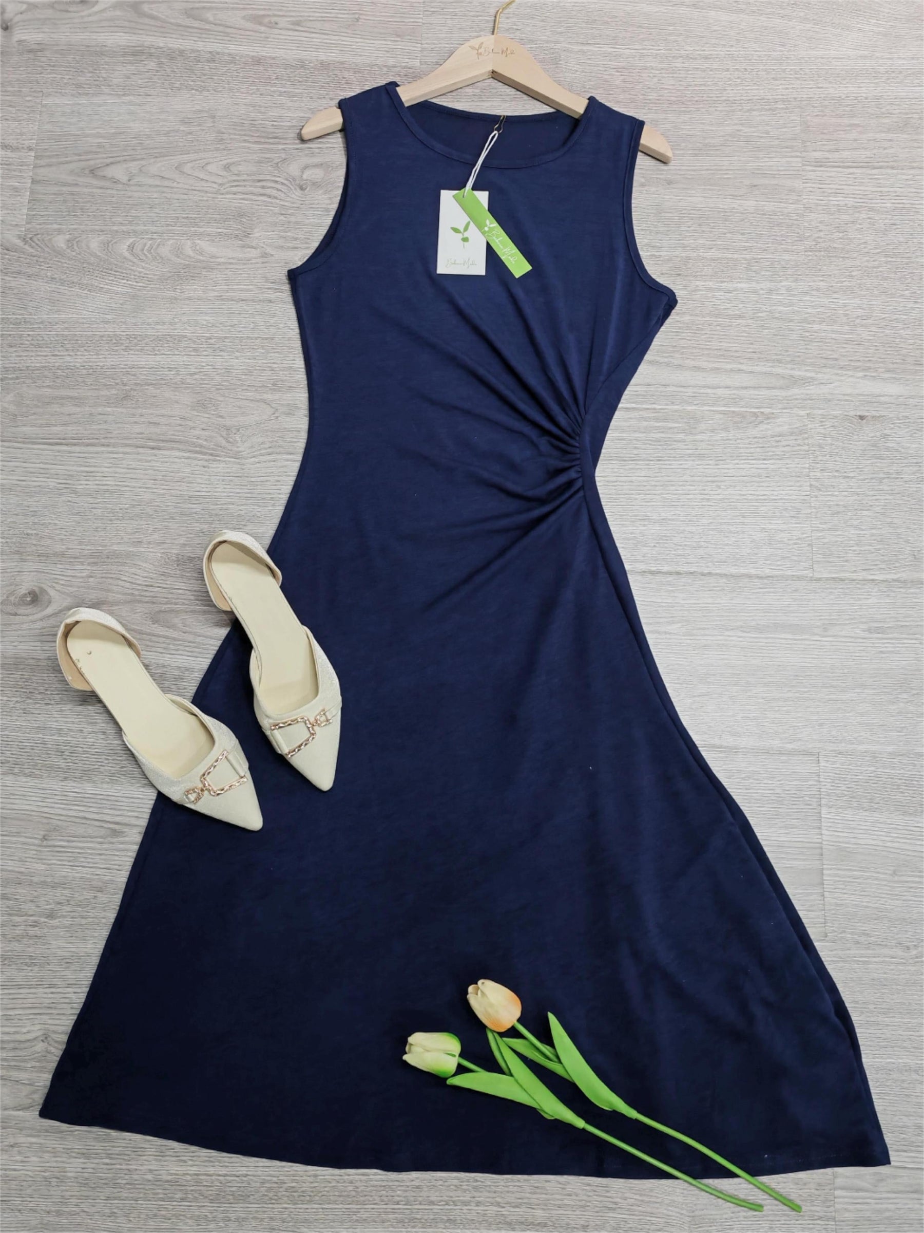 FallStil® - Navy blue solid sleeveless midi dress