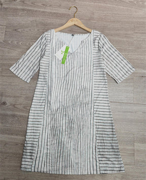 BlütenBliss® - Grey striped mini dress with half sleeves