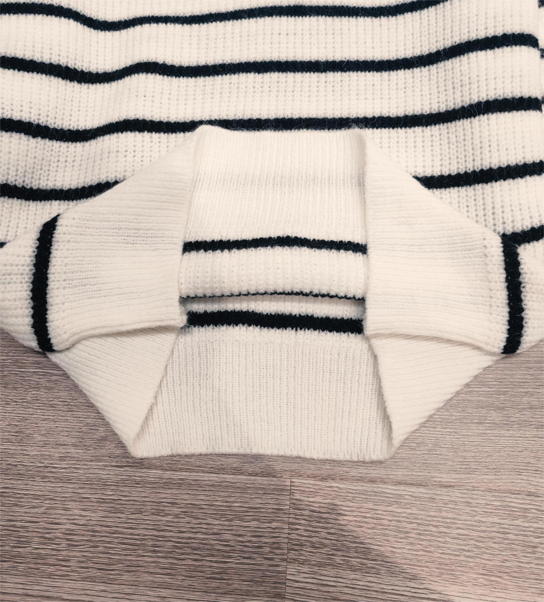 Naturlux® - Casual black and white striped sweater