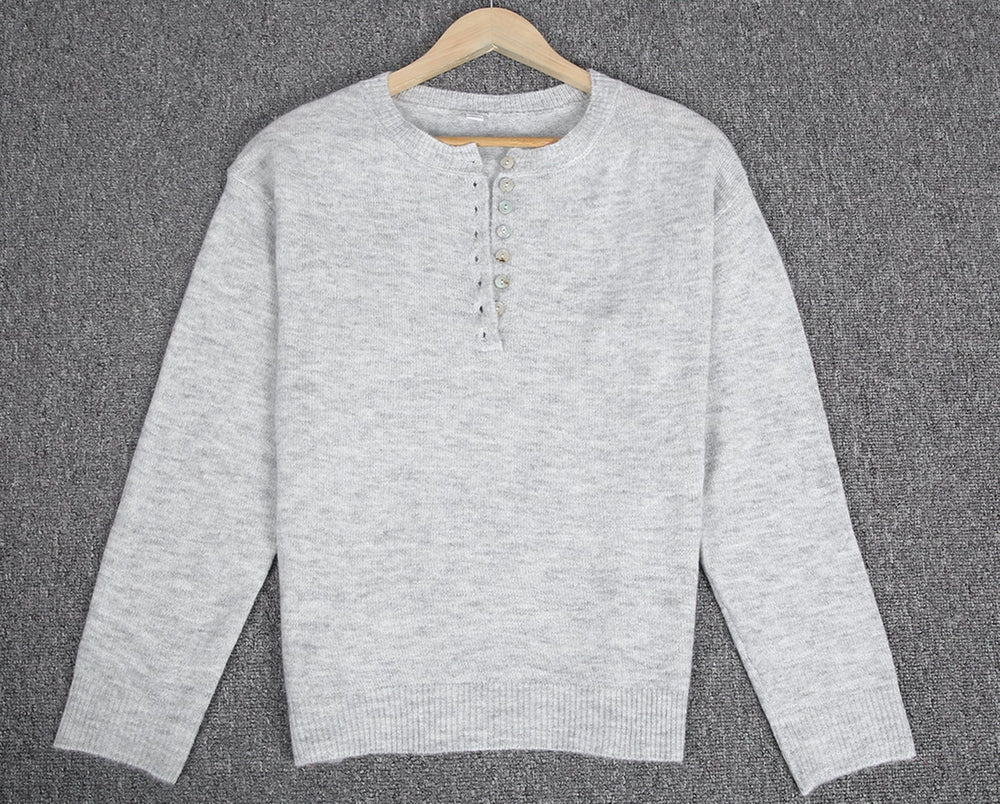 FallStil® - Grey Days Classic sweater with button placket