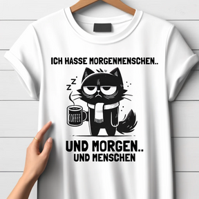 Morgenmuffel Katze | Lustiges Statement-Shirt | Humorvolles Design für Wintertage | Damen T-Shirt aus Baumwolle