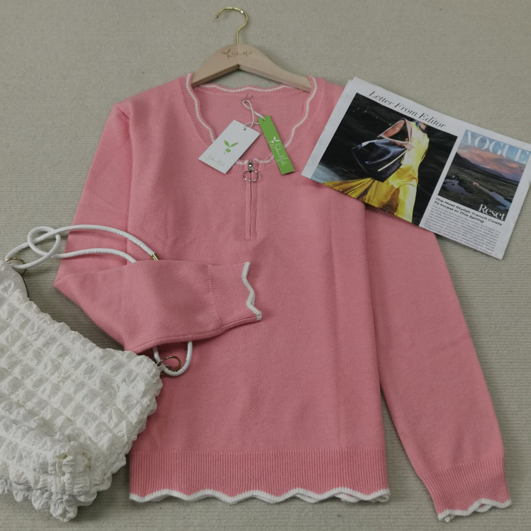 HerbstTrend® - Cute plain pink sweater with V-neck