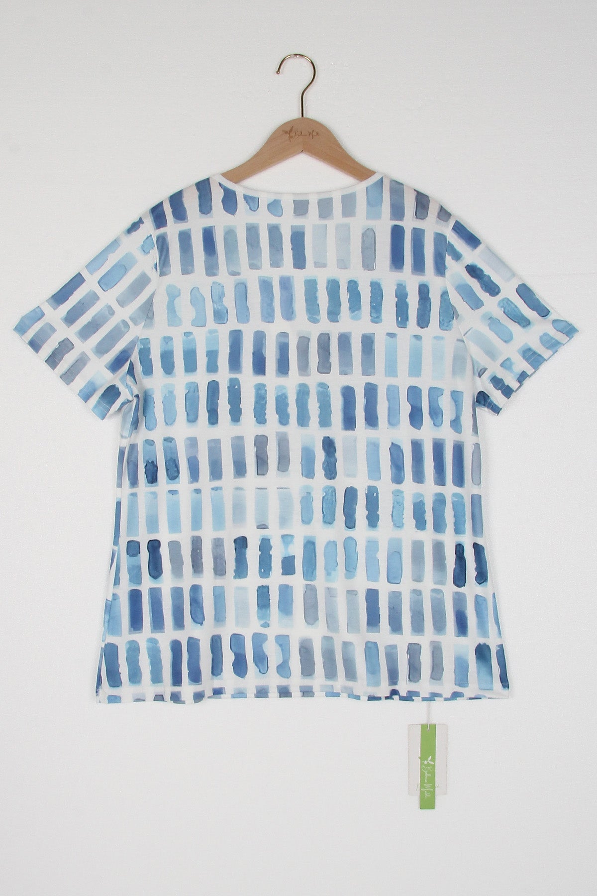 Blue pattern short sleeve