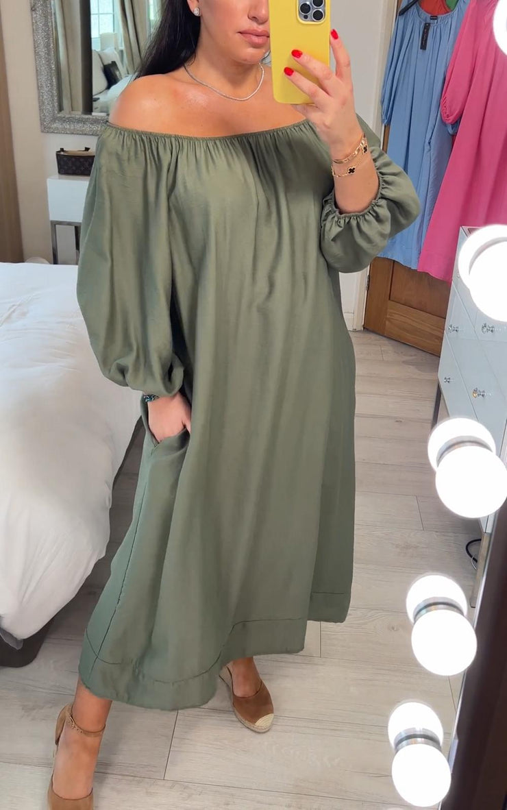 BlütenBliss® - Baggy Green Plain Off Shoulder Maxi Dress