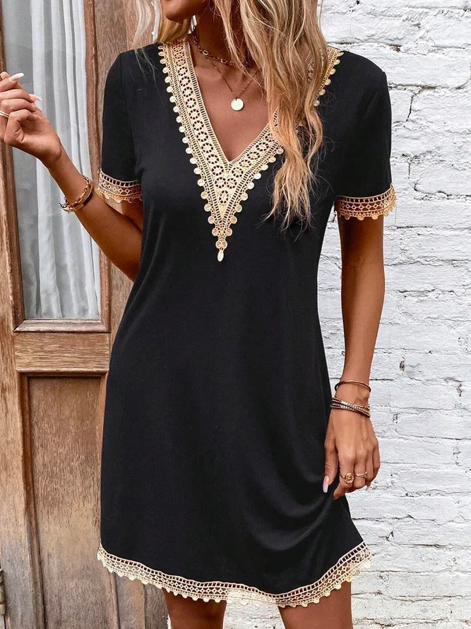 BlütenBliss® - Cool short-sleeved black mini dress