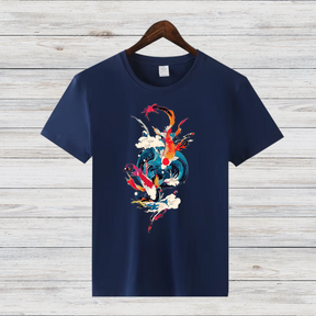 Mystische Koi Fische | Asiatisches Kunst T-Shirt | Winterliches Statement Shirt | Elegantes Baumwollshirt für Stilbewusste