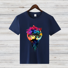 Magischer Baum | Künstlerisches T-Shirt | Farbenfrohes Naturdesign | Stilvolles Baumwollshirt für Wintertage