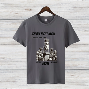 Ich bin nicht klein | Lustiges Hundemotiv Shirt | Humorvolles Statement für Chihuahua-Fans | Perfekt für den Winter