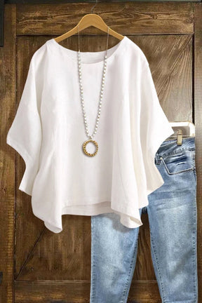 BlütenBliss® - Simple white batwing top