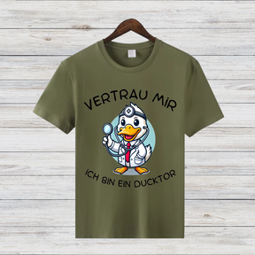 Vertrau Mir Ducktor | Lustiges Arzt T-Shirt | Witziges Enten Motiv | Humorvolles Geschenk für Mediziner