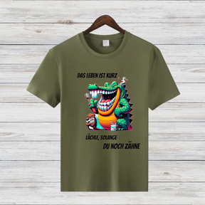 Das Leben ist kurz | Lustiges Krokodil-Shirt | Humorvolles Statement | Perfekt für kalte Tage