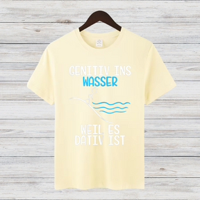 Genitiv ins Wasser | Lustiges Grammatik-Shirt | Humorvolles Design für Sprachliebhaber | Bequem & Stilvoll