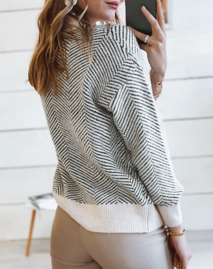 WinterStil® - Elegant long-sleeved sweater with print